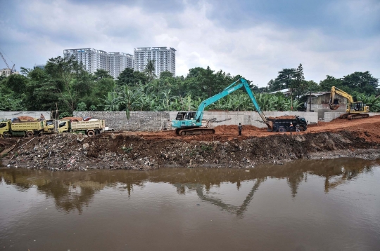 Pemprov DKI Anggarkan Rp469,29 M untuk Normalisasi Ciliwung