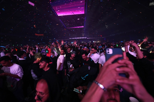 Potret Muda-mudi Arab Saudi Terbius Keseruan Festival Musik Soundstorm 2022