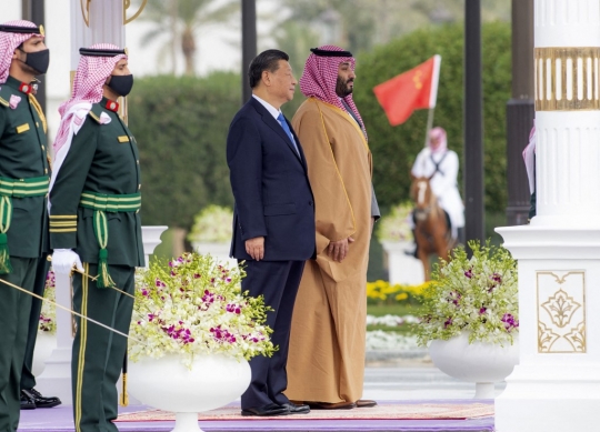 Momen Mesra Presiden Xi Jinping Disambut Putra Mahkota Arab Saudi di Riyadh