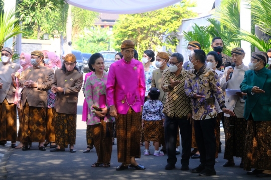 Foto-Foto Prosesi Siraman Kaesang Pangarep Jelang Pernikahan