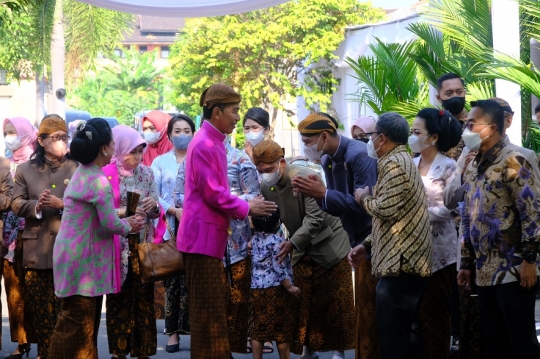 Foto-Foto Prosesi Siraman Kaesang Pangarep Jelang Pernikahan