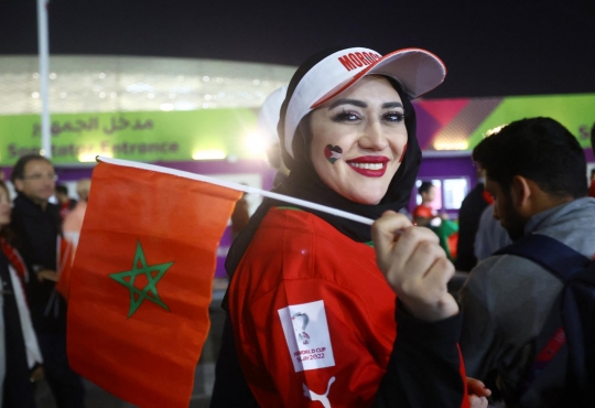 Selebrasi Suporter Cantik Rayakan Kemenangan Maroko Lolos ke Semi Final Piala Dunia