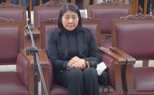 Ekspresi Putri Candrawathi Ditanya Hakim soal Sosok Perempuan di Rumah Bangka
