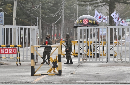 Momen Kedatangan Jin BTS di Kamp Pelatihan Militer Korsel