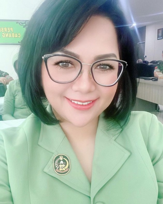 Jadi Sorotan, Intip Potret Joy Tobing saat Kenakan Baju Persit