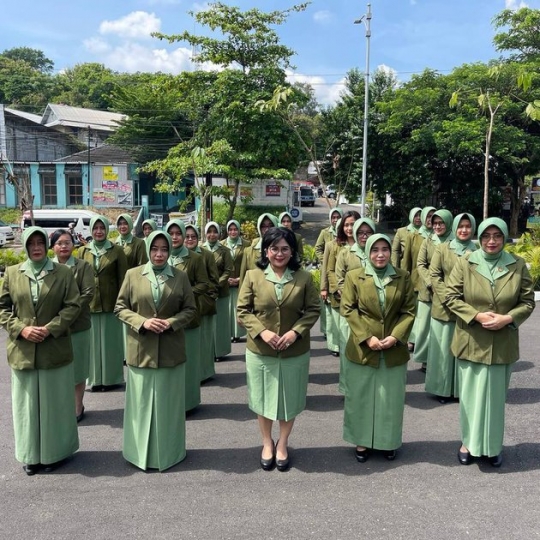 Jadi Sorotan, Intip Potret Joy Tobing saat Kenakan Baju Persit