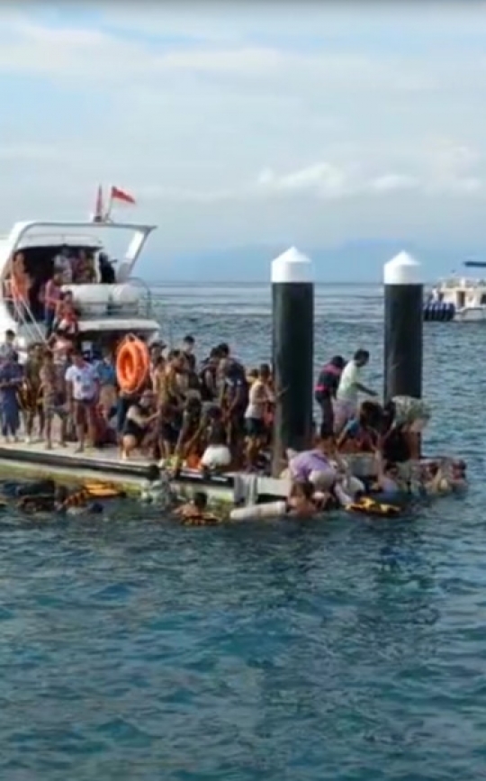 Detik-Detik Jembatan di Nusa Penida Ambruk, 35 Penumpang Tercebur ke Laut