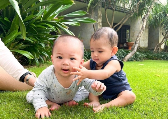 5 Potret Anak Nikita Willy dan Jessica Iskandar Playdate, Menggemaskan Banget