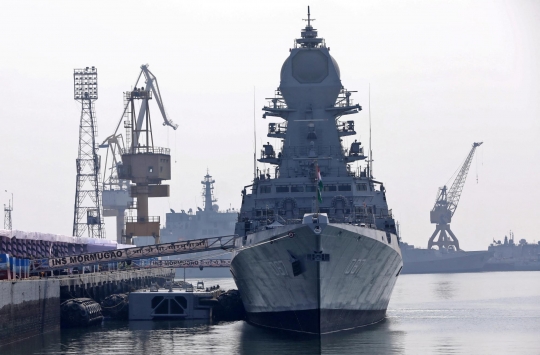 Canggihnya INS Mormugao, Kapal Perusak Berpeluru Kendali Siluman Buatan India