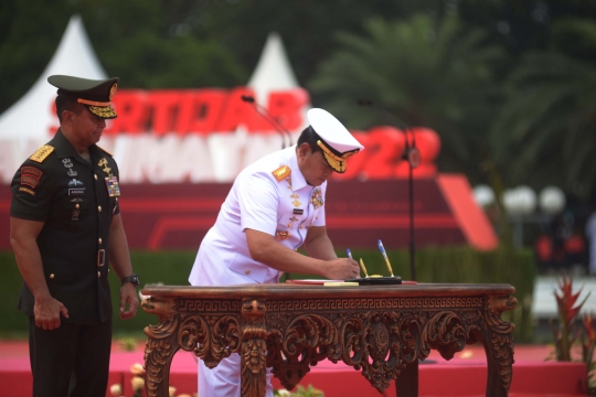 Momen Sertijab Panglima TNI kepada Laksamana Yudo Margono