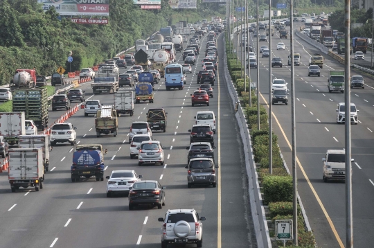291 Ribu Kendaraan Tinggalkan Jakarta Jelang Libur Nataru