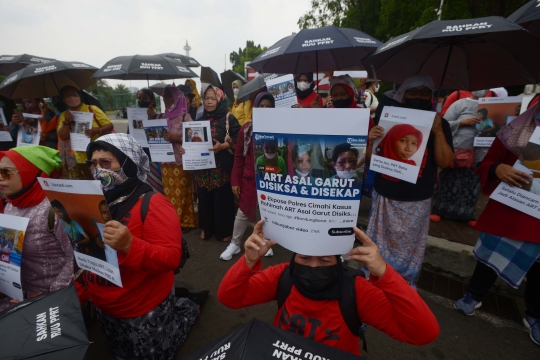 Aksi Pekerja Rumah Tangga Dukung Pengesahan RUU PPRT di Hari Ibu