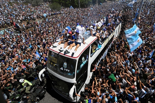 Jutaan Suporter Argentina Larut dalam Pesta Juara Piala Dunia