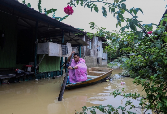 Penampakan Banjir Parah di Malaysia, 70 Ribu Orang Terpaksa Mengungsi