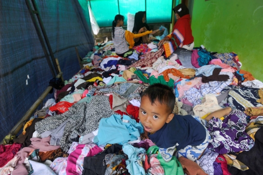 Potret Penyintas Gempa Cianjur di Hunian Sementara