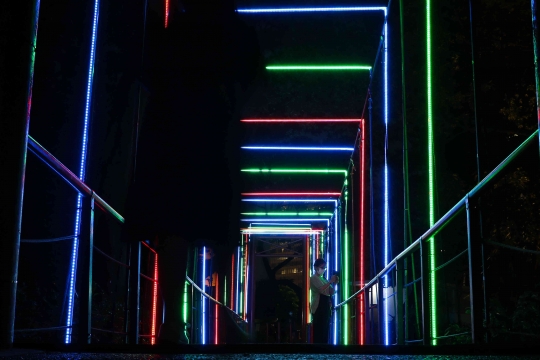 Warna-Warni Jakarta Light Festival di Taman Sumenep