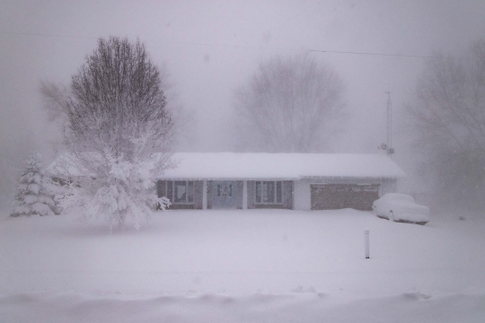 Badai Musim Dingin Terjang Kanada, Suhu Minus 45 Derajat Celsius