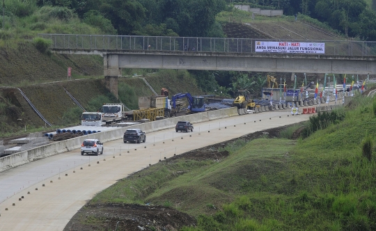 Libur Nataru, Tol Bocimi Seksi II Dibuka Secara Fungsional