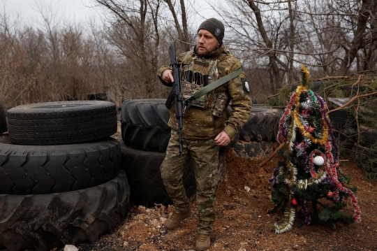 Tentara Ukraina Merayakan Natal di Garis Pertempuran Lawan Rusia