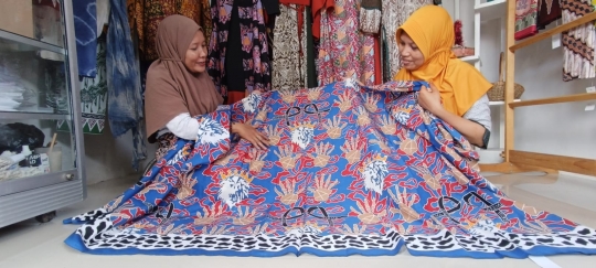 Penampakan Batik Motif Tragedi Kanjuruhan