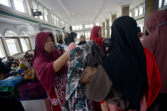 Kebakaran Lalap Permukiman Padat di Mampang, Ratusan Orang Mengungsi