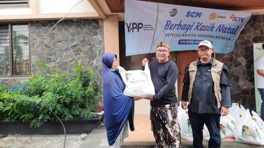 Berbagi Kasih Natal, YPP Berikan Bantuan untuk Jemaat Gereja di Bekasi