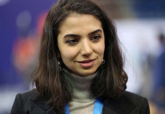 Sosok Sara Khadem, Atlet Catur Wanita Iran yang Bertanding Tanpa Hijab
