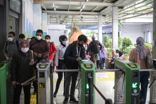 Rencana Pembedaan Tarif KRL untuk Si Kaya dan Si Miskin Tuai Polemik