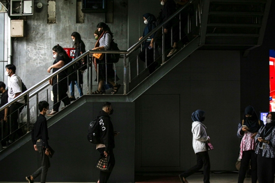 Rencana Pembedaan Tarif KRL untuk Si Kaya dan Si Miskin Tuai Polemik