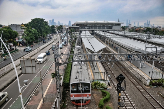 Kemenhub Berencana Subsidi Silang Tarif KRL Jabodetabek