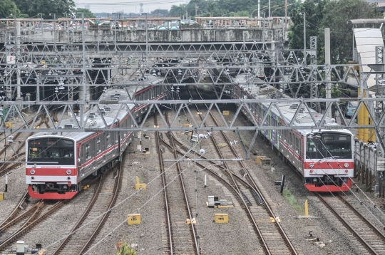 Kemenhub Berencana Subsidi Silang Tarif KRL Jabodetabek