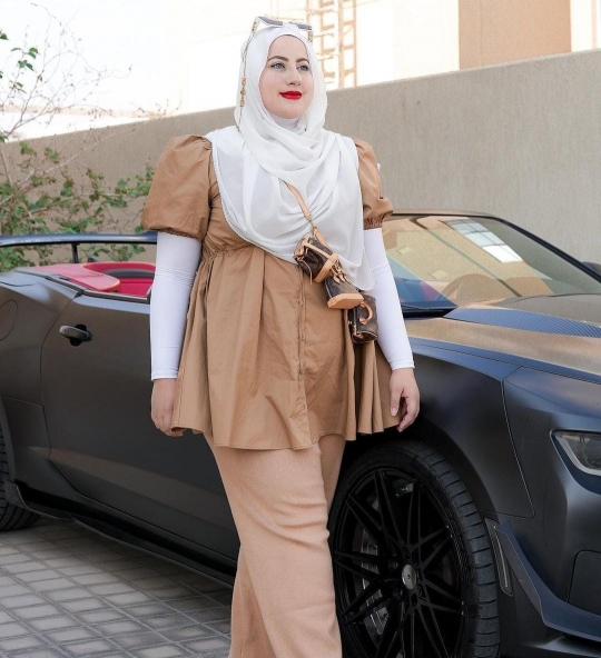 Potret Tasyi Athasyia Liburan Mewah di Dubai, Vibes Sultan saat Naik Super Car