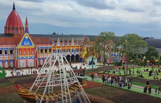 Potret Wisata Berkonsep Warna-Warni di Jan's Park, Banyak Wahana Keren