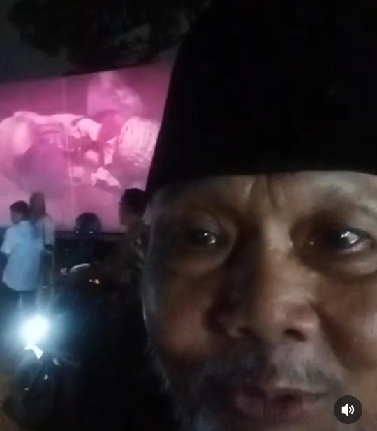 Aktor Wingky Harun Kaget Lagi Main ke Ciputat Ada Layar Tancap 'Ada Film Si Rawing'