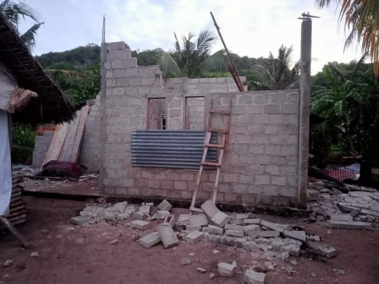 Potret Rumah Warga di Maluku Luluh Lantak Usai Diguncang Gempa Magnitudo 7,5