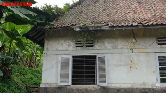 Dikira Kosong dan Angker, Potret Rumah Tua Peninggalan Belanda Ternyata Berpenghuni
