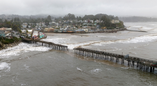 Terjangan Badai Bom Hantam California, Picu Banjir dan Tewaskan 12 Orang