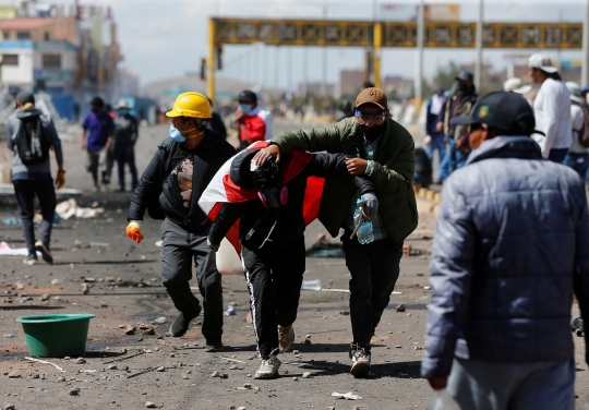 Bentrok Mematikan Polisi vs Pengunjuk Rasa di Bandara Peru, 17 Tewas