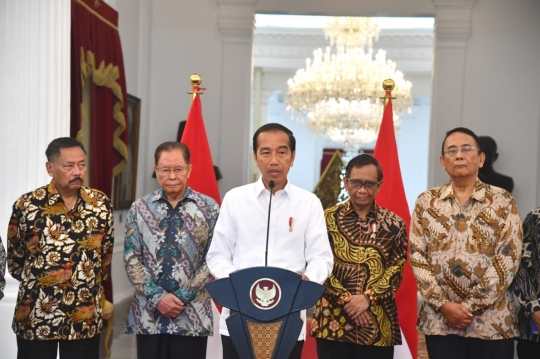 Momen Jokowi Akui dan Sesalkan Terjadinya Pelanggaran HAM Berat Masa Lalu