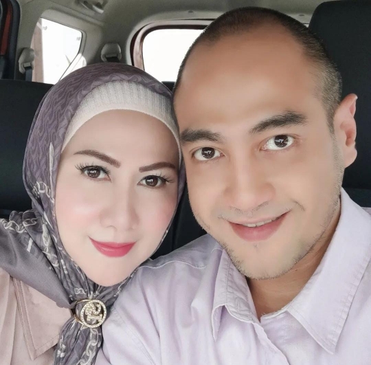 Potret Mesra & Fakta Pernikahan Venna Melinda-Ferry Irawan, KDRT Hingga Soal Nafkah
