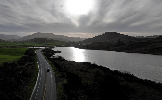 Penampakan Waduk Kering di California Mendadak Penuh Lagi Akibat Cuaca Ekstrem