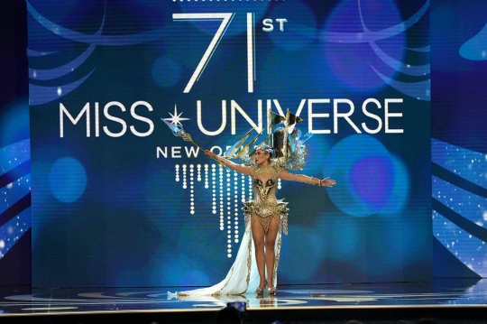 Cantiknya Laksmi DeNeefe Suardana, Perempuan Bali Pertama di Miss Universe 2023