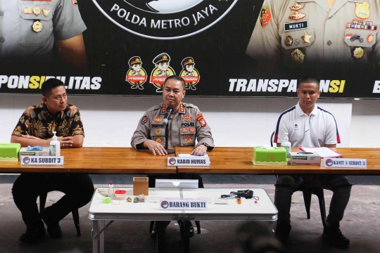 Wajah Sesal Aktor Revaldo Tiga Kali Ditangkap Gara-Gara Narkoba