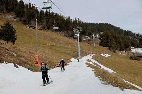 Potret Miris Salju di Resor Ski Swiss Menghilang Akibat Perubahan Iklim