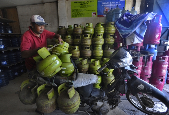 Uji Coba Pembelian Gas Elpiji 3 Kg dengan KTP di Lima Kecamatan