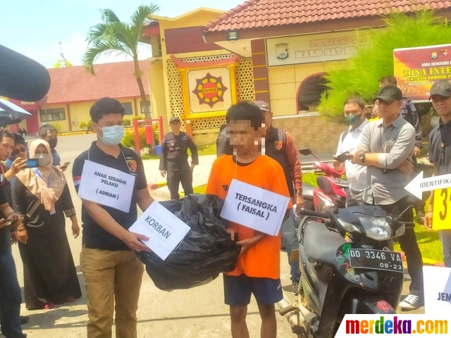 Kasus ini terungkap setelah polisi menerima laporan kehilangan dari orang tua korban. Jenazah korban ditemukan di sebuah waduk.