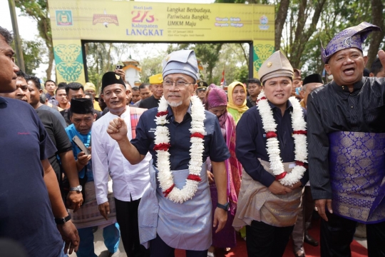 Aksi Zulkifli Hasan dan Erick Thohir Meriahkan HUT ke-273 Kabupaten Langkat