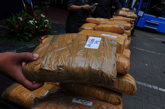 BNN Musnahkan 222,697 Kg Ganja Bermodus Pengiriman Paket dari Dalam Lapas