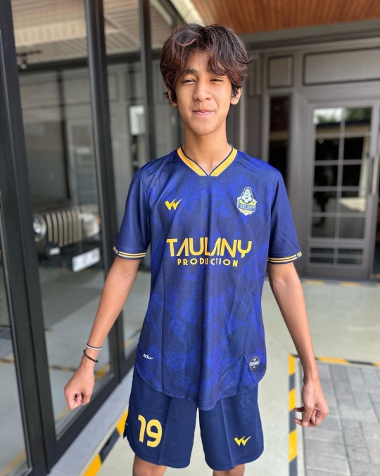 Ultah ke-14, Ini Deretan Potret Ganteng Kenzy Anak Andre Taulany yang jadi Remaja