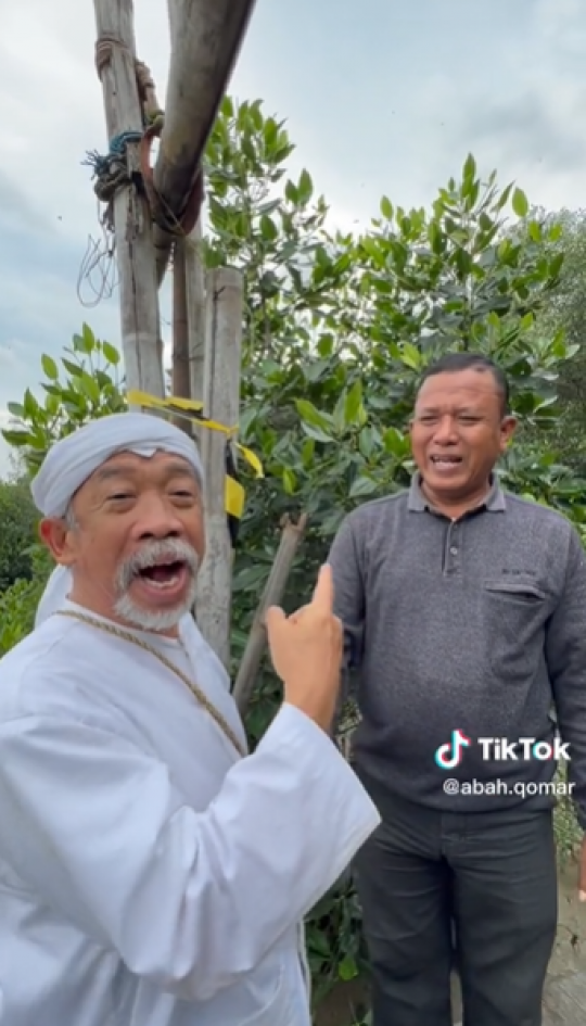 Intip Potret Terbaru Abah Qomar, Pelawak Senior yang Kini Jadi Food TikToker